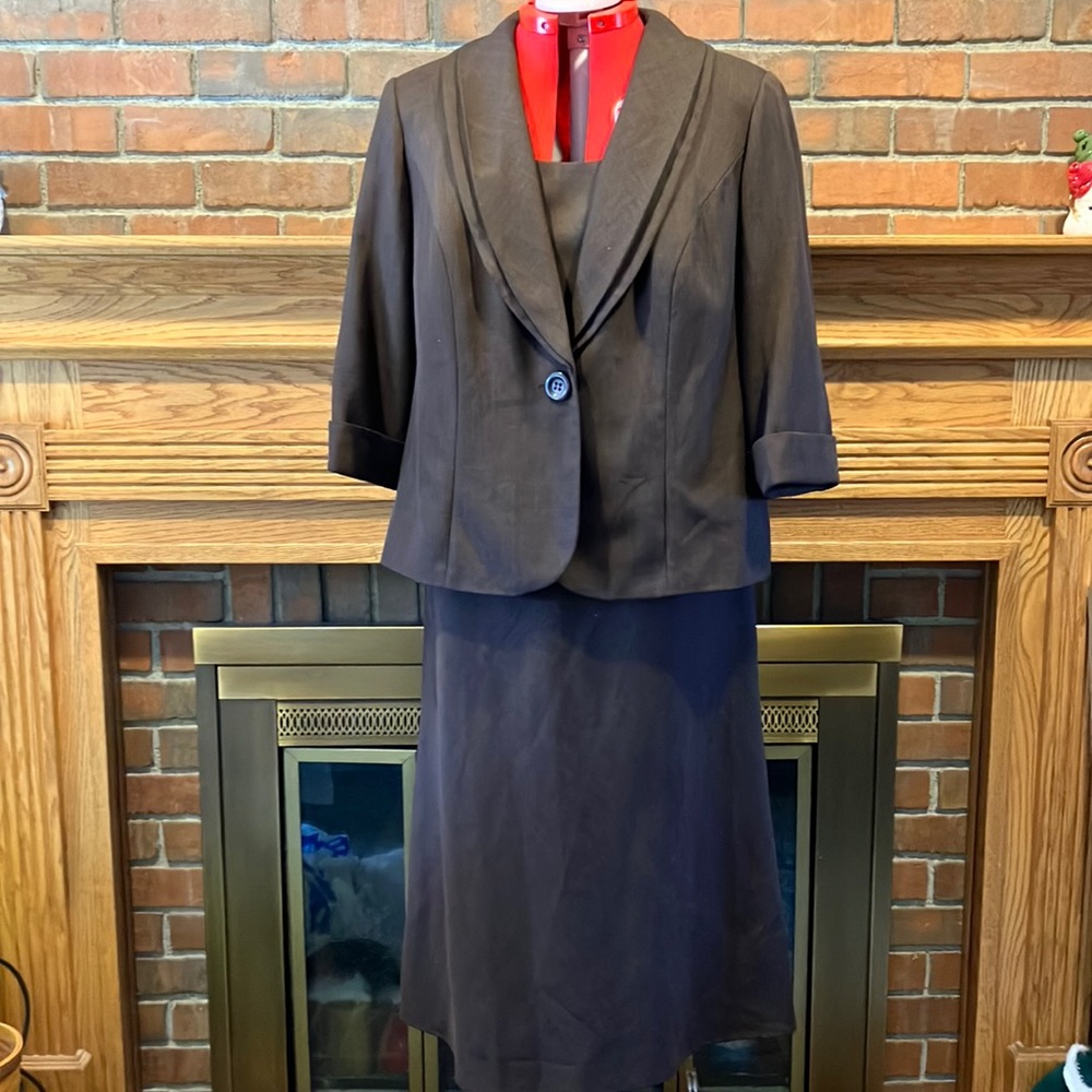 EUC Sz 16W Le Bos brown dress and jacket